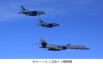 米Ｂ─１Ｂと空自Ｆ２戦闘機.jpg